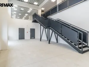 Pronájem kanceláře, Tuchoměřice, 289 m2
