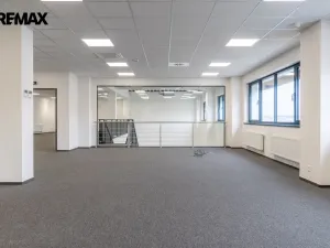 Pronájem kanceláře, Tuchoměřice, 289 m2