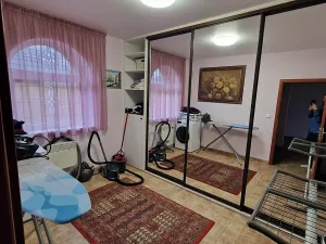 Prodej rodinného domu, Ohrobec, 590 m2