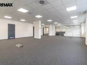 Pronájem obchodního prostoru, Tuchoměřice, 289 m2