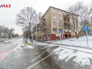 Pronájem bytu 1+kk, Praha - Braník, Jeremenkova, 28 m2