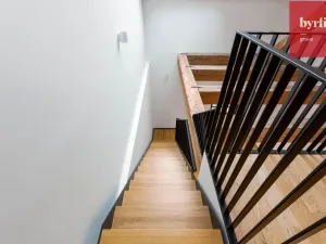 Pronájem bytu 2+kk, Praha, Vrtbova, 56 m2