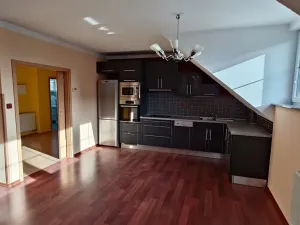 Pronájem bytu 3+kk, České Budějovice, J. Š. Baara, 99 m2