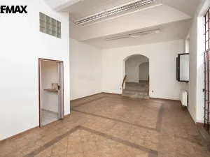 Pronájem obchodního prostoru, Písek, Chelčického, 183 m2