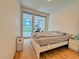 Pronájem bytu 2+kk, Praha - Holešovice, Jankovcova, 79 m2
