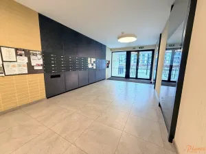 Pronájem bytu 2+kk, Praha - Holešovice, Jankovcova, 79 m2