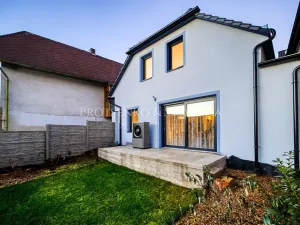 Prodej rodinného domu, Kamenice nad Lipou, nám. Husovo, 210 m2