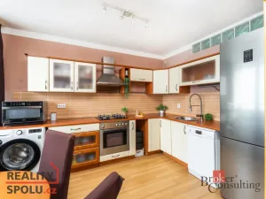 Prodej bytu 3+1, Pardubice - Polabiny, Bělehradská, 78 m2