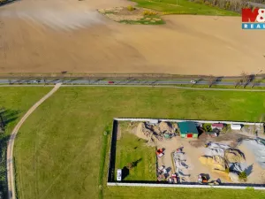 Prodej komerčního pozemku, Stará Huť, 10579 m2