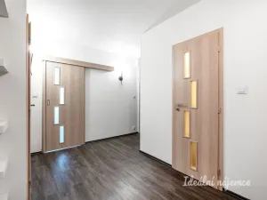 Pronájem bytu 3+kk, Praha, Aubrechtové, 69 m2