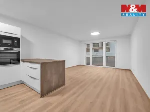 Pronájem bytu 2+kk, Pardubice - Zelené Předměstí, nábřeží Závodu míru, 79 m2