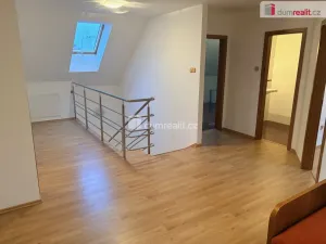 Pronájem bytu 6+kk a větší, Hustopeče, Kosmákova, 160 m2