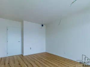 Prodej bytu 1+kk, Kladno, Ke křížku, 30 m2