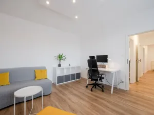 Pronájem bytu 3+1, Praha - Strašnice, Ke Strašnické, 77 m2