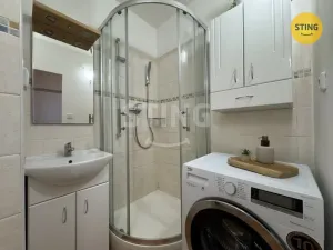 Pronájem bytu 1+kk, Pardubice, Grusova, 39 m2