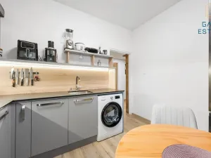 Prodej bytu 1+1, Zlín, třída Tomáše Bati, 36 m2