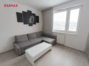 Pronájem bytu 2+kk, Praha - Vysočany, Strnadových, 51 m2