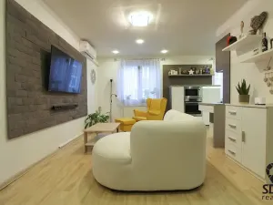 Prodej bytu 2+kk, Břeclav, Dělnická, 51 m2