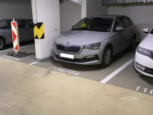 Pronájem garážového stání, Praha - Vysočany, Poděbradská, 12 m2