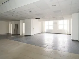 Pronájem obchodního prostoru, Kladno, Váňova, 123 m2