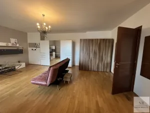Pronájem bytu 2+kk, Karlovy Vary, Jateční, 61 m2