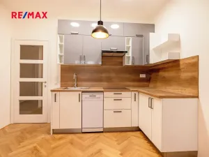 Pronájem bytu 2+kk, Praha - Vinohrady, Záhřebská, 49 m2