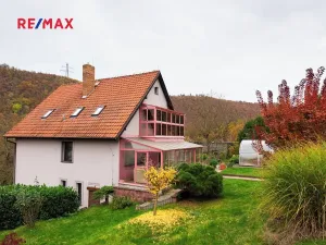 Prodej vily, Měchenice, Hlavní, 330 m2