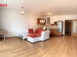 Pronájem bytu 1+kk, Olomouc, Peškova, 45 m2