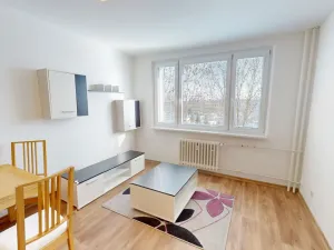 Pronájem bytu 1+1, Hlučín, Jaroslava Seiferta, 30 m2