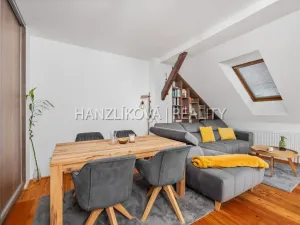 Pronájem bytu 2+1, České Budějovice, Rudolfovská tř., 67 m2