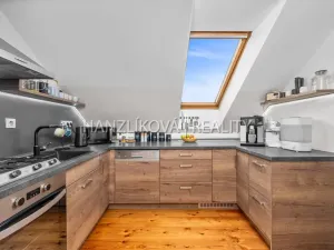 Pronájem bytu 2+1, České Budějovice, Rudolfovská tř., 67 m2