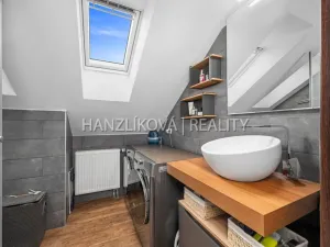 Pronájem bytu 2+1, České Budějovice, Rudolfovská tř., 67 m2