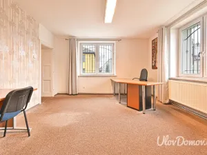 Pronájem bytu 6+kk a větší, Ostrava - Kunčičky, Lorišova, 320 m2