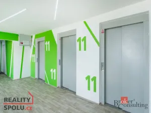 Pronájem bytu 1+kk, Praha - Záběhlice, Topolová, 31 m2