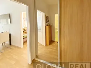 Pronájem bytu 2+kk, Brno, Tkalcovská, 42 m2