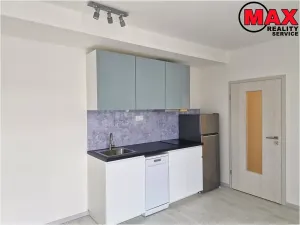 Pronájem bytu 1+kk, Odolena Voda, Pod Sokolákem, 33 m2