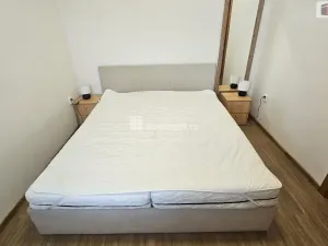 Pronájem bytu 2+kk, Praha - Vinohrady, Slezská, 44 m2