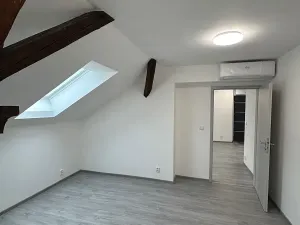 Prodej bytu 3+kk, Úsobí, 73 m2