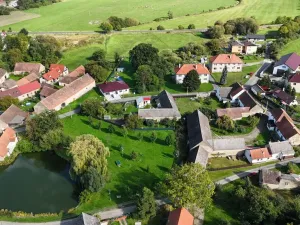 Prodej chalupy, Kozárovice, 165 m2