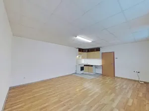 Pronájem bytu 1+kk, Měřín, Náměstí, 36 m2