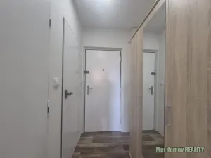 Pronájem bytu 1+kk, Praha - Braník, Vavřenova, 28 m2