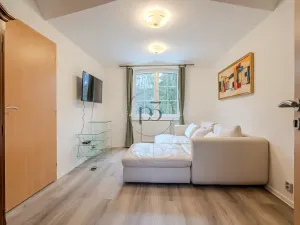 Pronájem bytu 2+1, Praha, Nad Šeberákem, 69 m2