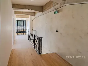 Prodej atypického bytu, Praha - Vysočany, Kolbenova, 144 m2