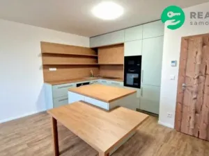 Pronájem bytu 2+kk, Olomouc - Slavonín, Loudova, 57 m2