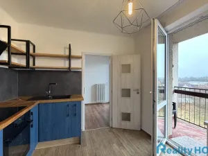 Prodej bytu 4+1, Stádlec, 83 m2