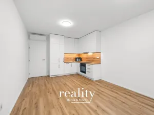 Pronájem bytu 2+kk, Znojmo, Jarošova, 46 m2