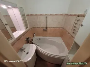 Pronájem bytu 2+1, Praha - Vysočany, Poděbradská, 58 m2