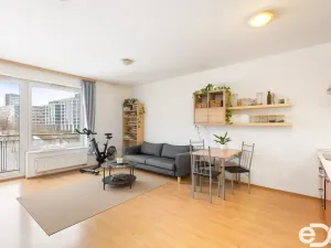 Prodej bytu 2+kk, Praha, Za zámečkem, 50 m2