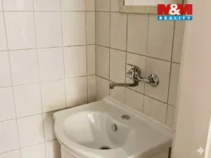 Pronájem obchodního prostoru, Mladá Boleslav - Mladá Boleslav I, Staroměstské náměstí, 80 m2