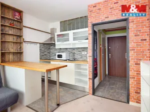 Pronájem bytu 1+1, Děčín - Děčín IX-Bynov, Kyjevská, 34 m2